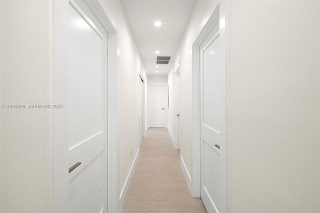 10945 SW 75th Ct, Pinecrest, FL 33156