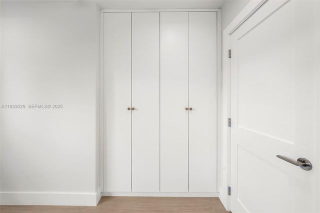 10945 SW 75th Ct, Pinecrest, FL 33156