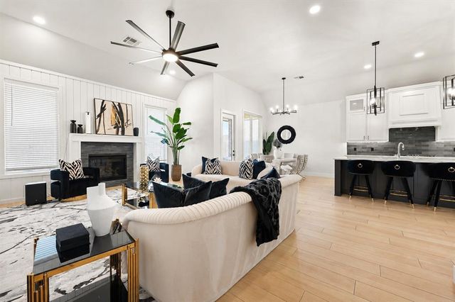 15801 Capri Lane, Edmond, OK 73013