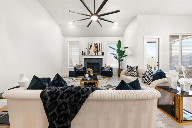 15801 Capri Lane, Edmond, OK 73013
