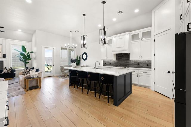 15801 Capri Lane, Edmond, OK 73013
