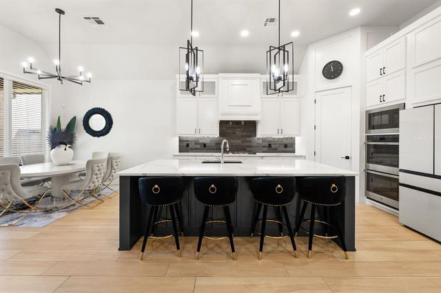 15801 Capri Lane, Edmond, OK 73013