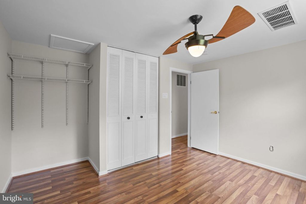 Image 20 of property listing at 8848 YOUNGSEA PL, Columbia, MD 21045