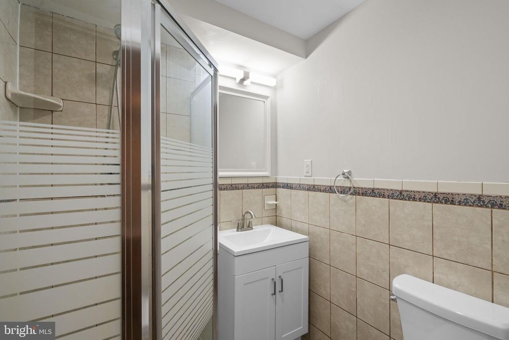 Image 27 of property listing at 8848 YOUNGSEA PL, Columbia, MD 21045