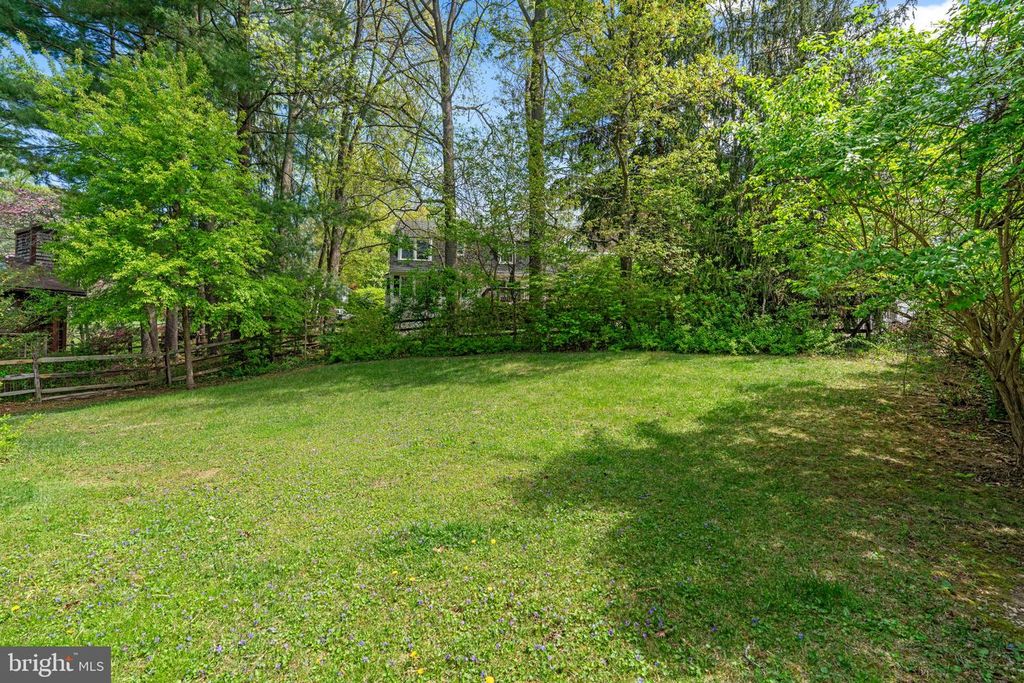 Image 45 of property listing at 8848 YOUNGSEA PL, Columbia, MD 21045