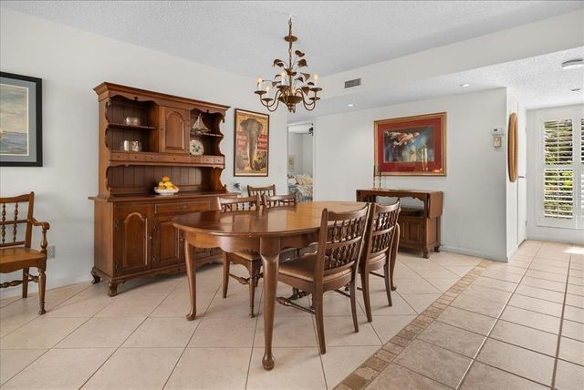 1703 PELICAN COVE ROAD 356, Sarasota, FL 34231