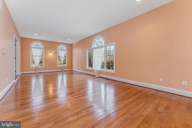 4203 GREENSPIRE LN, New Hope, PA 18938