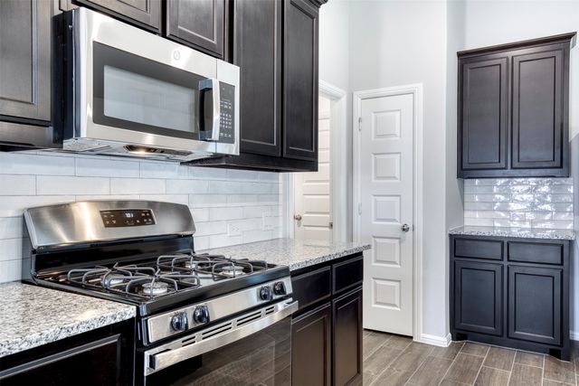 7108 Calshot Road, Pilot Point, TX 76258