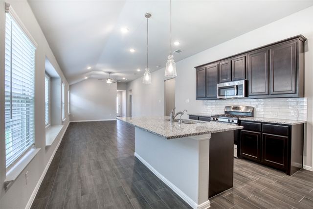 7108 Calshot Road, Pilot Point, TX 76258