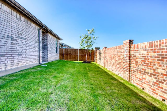 7108 Calshot Road, Pilot Point, TX 76258
