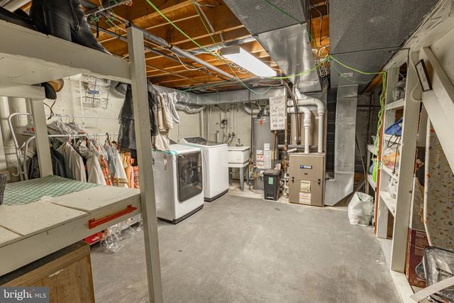 33 KINGSBRIDGE DR, Burlington Township, NJ 08016