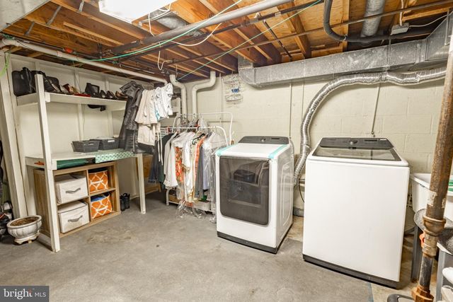 33 KINGSBRIDGE DR, Burlington Township, NJ 08016