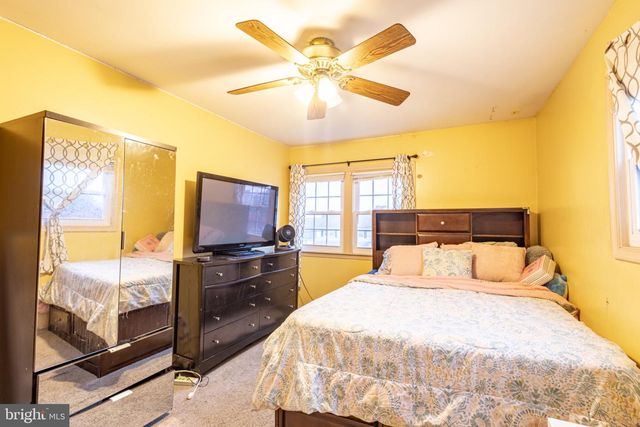 33 KINGSBRIDGE DR, Burlington Township, NJ 08016