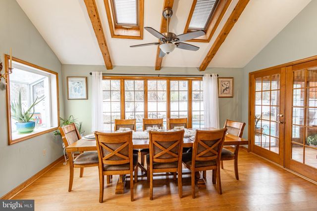 33 KINGSBRIDGE DR, Burlington Township, NJ 08016