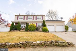 33 KINGSBRIDGE DR, Burlington Township, NJ 08016
