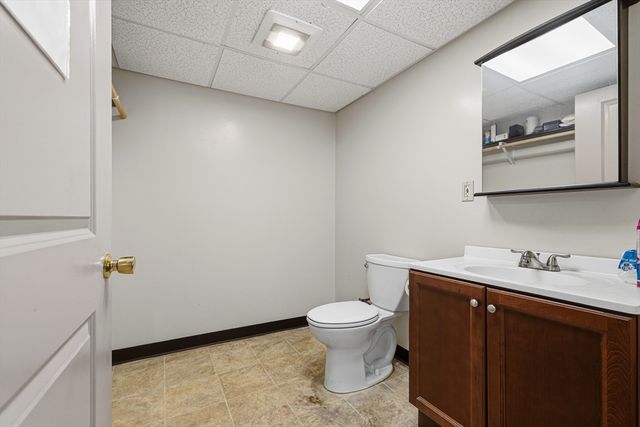 213 Peckham St, Fall River, MA 02724