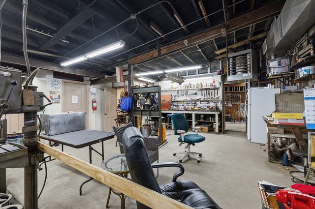 213 Peckham St, Fall River, MA 02724