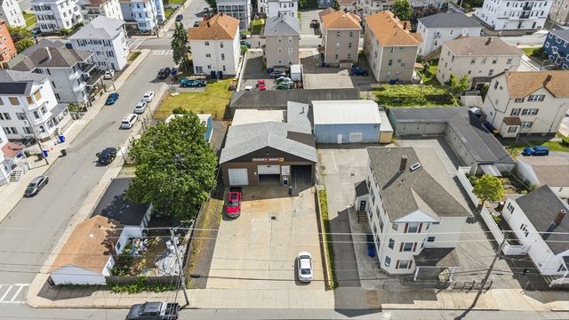 213 Peckham St, Fall River, MA 02724
