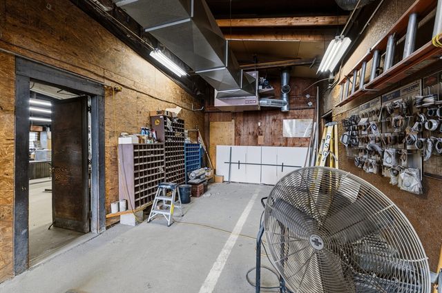 213 Peckham St, Fall River, MA 02724