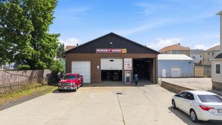 213 Peckham St, Fall River, MA 02724