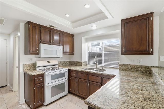 9586 Shadow Springs Drive, Moreno Valley, CA 92557