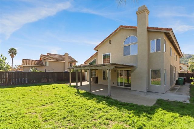 9586 Shadow Springs Drive, Moreno Valley, CA 92557