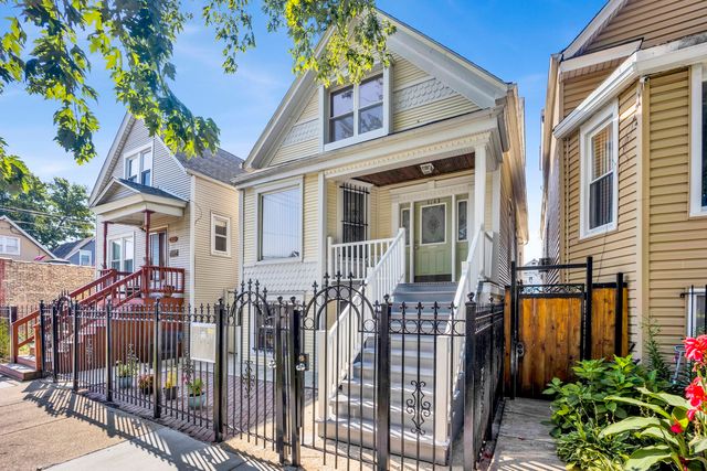 4143 W Roscoe Street, Chicago, IL 60641