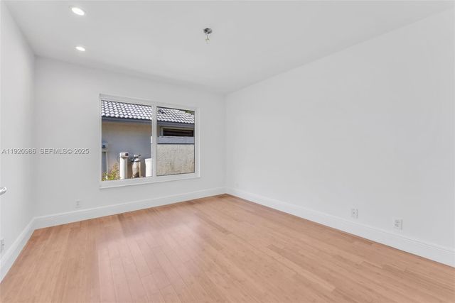 1003 Trailmore Ln, Weston, FL 33326