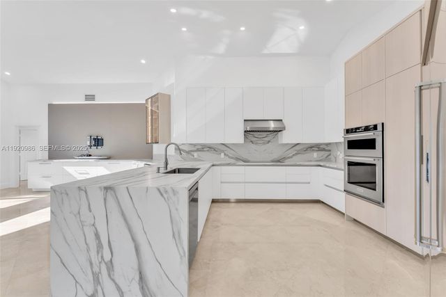 1003 Trailmore Ln, Weston, FL 33326