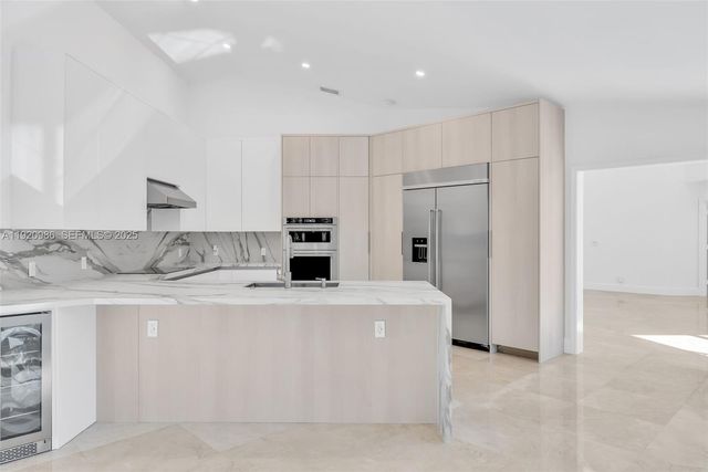 1003 Trailmore Ln, Weston, FL 33326