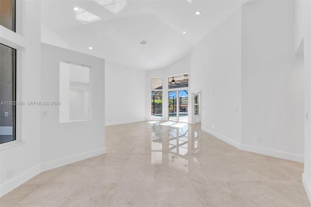 1003 Trailmore Ln, Weston, FL 33326