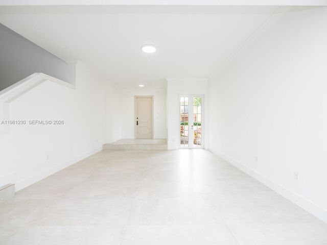 20729 NE 32nd Ave, Aventura, FL 33180