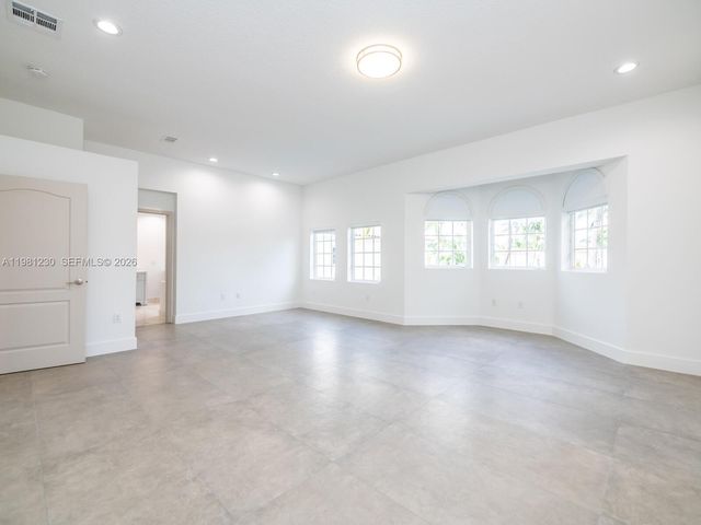 20729 NE 32nd Ave, Aventura, FL 33180