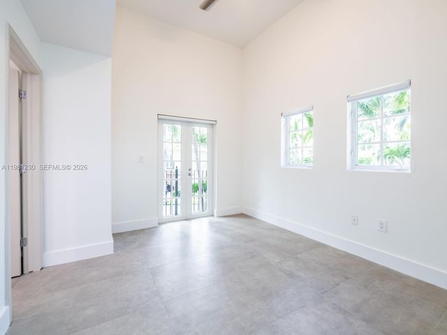 20729 NE 32nd Ave, Aventura, FL 33180