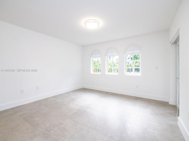 20729 NE 32nd Ave, Aventura, FL 33180