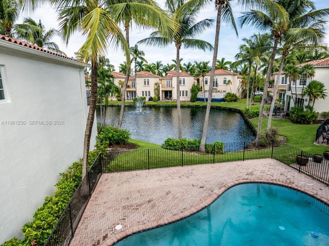 20729 NE 32nd Ave, Aventura, FL 33180