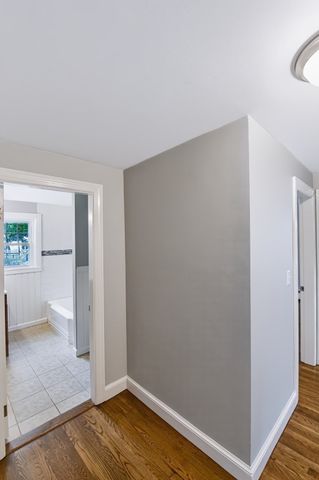 35 Fountain St, Milford, MA 01757