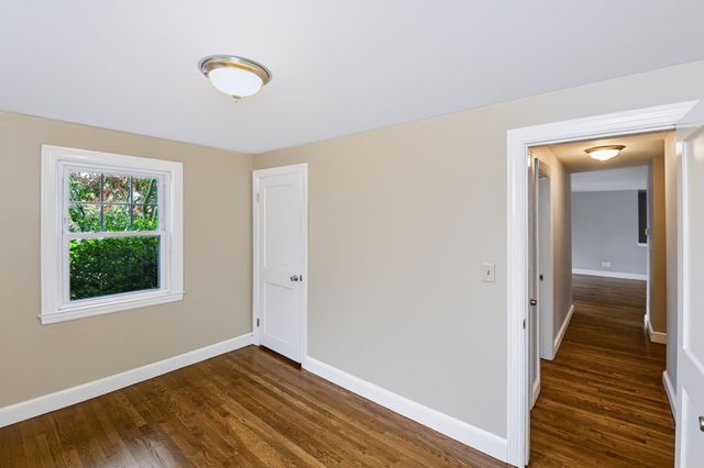 35 Fountain St, Milford, MA 01757