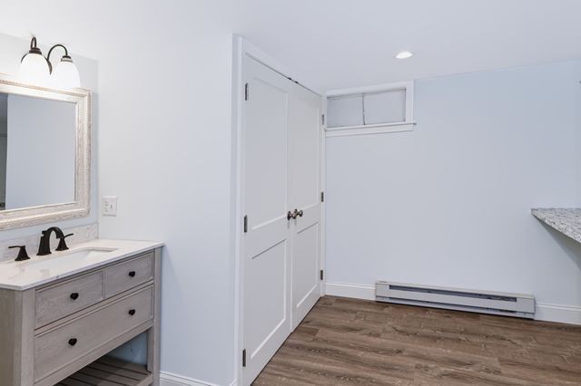35 Fountain St, Milford, MA 01757
