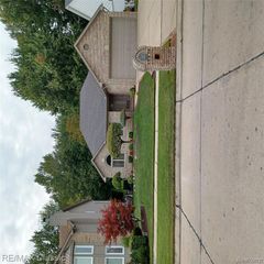 33125 Mazara, Fraser, MI 48026