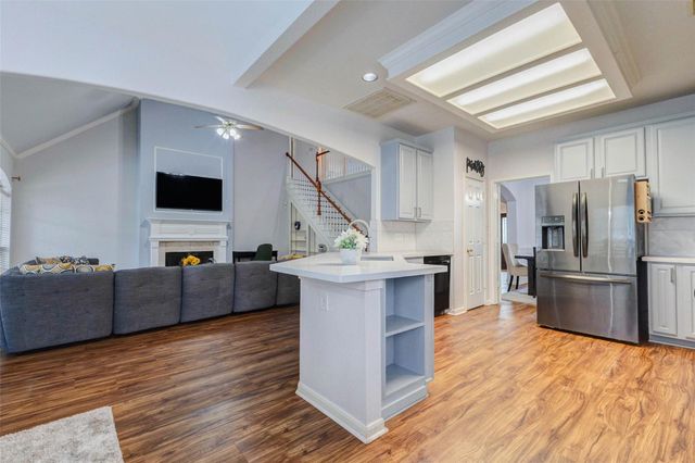 1606 Barrington Hills Lane, Katy, TX 77450