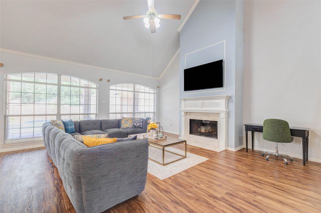 1606 Barrington Hills Lane, Katy, TX 77450