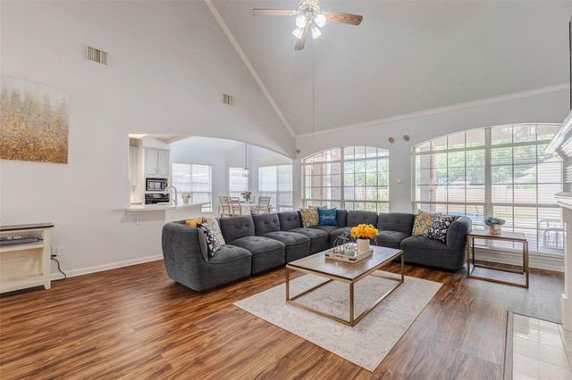 1606 Barrington Hills Lane, Katy, TX 77450