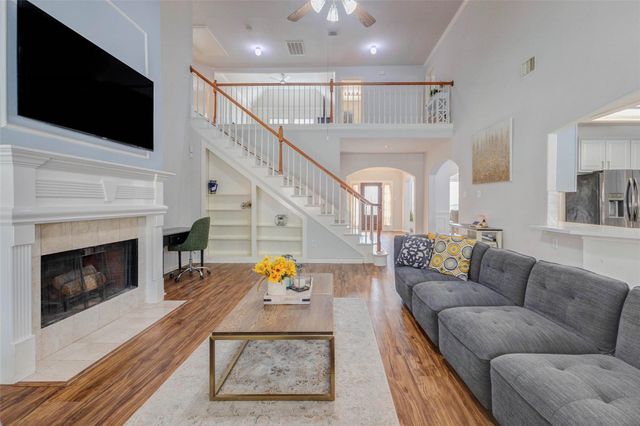 1606 Barrington Hills Lane, Katy, TX 77450