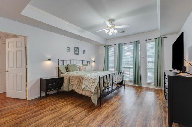 1606 Barrington Hills Lane, Katy, TX 77450