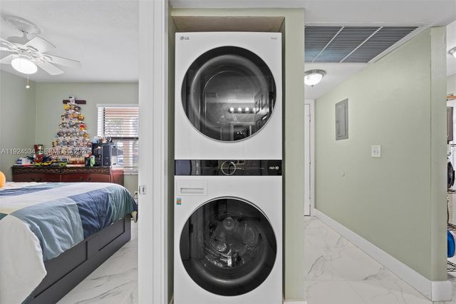 821 NE 207th Ln 102-1, Miami, FL 33179