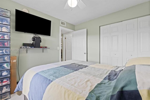 821 NE 207th Ln 102-1, Miami, FL 33179