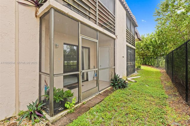 821 NE 207th Ln 102-1, Miami, FL 33179