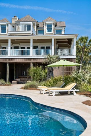 304 Ocean Boulevard, Isle Of Palms, SC 29451