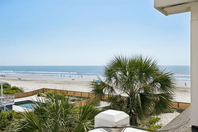 304 Ocean Boulevard, Isle Of Palms, SC 29451